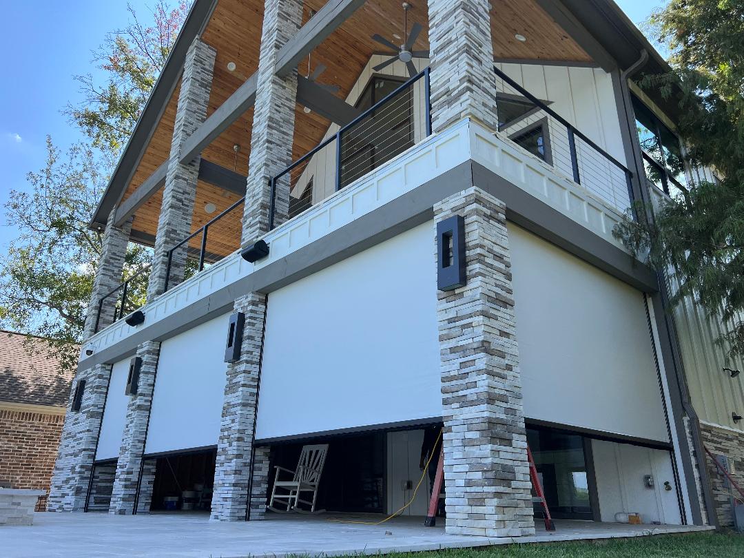 retractable solar screens